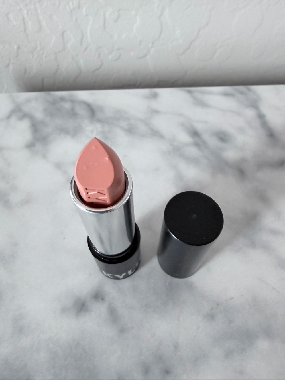 Kylie Cosmetics Soft Mauve Pink Lipstick